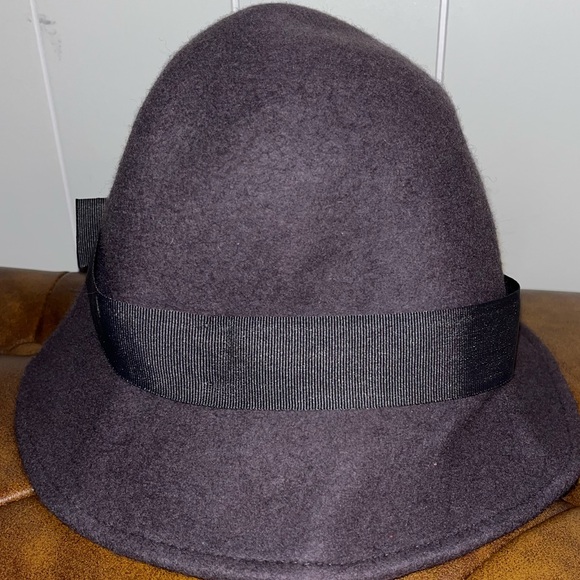 Banana Republic Wool Purple/Gray Cloche Hat With Bow VGUC Size S/M - Picture 4 of 6